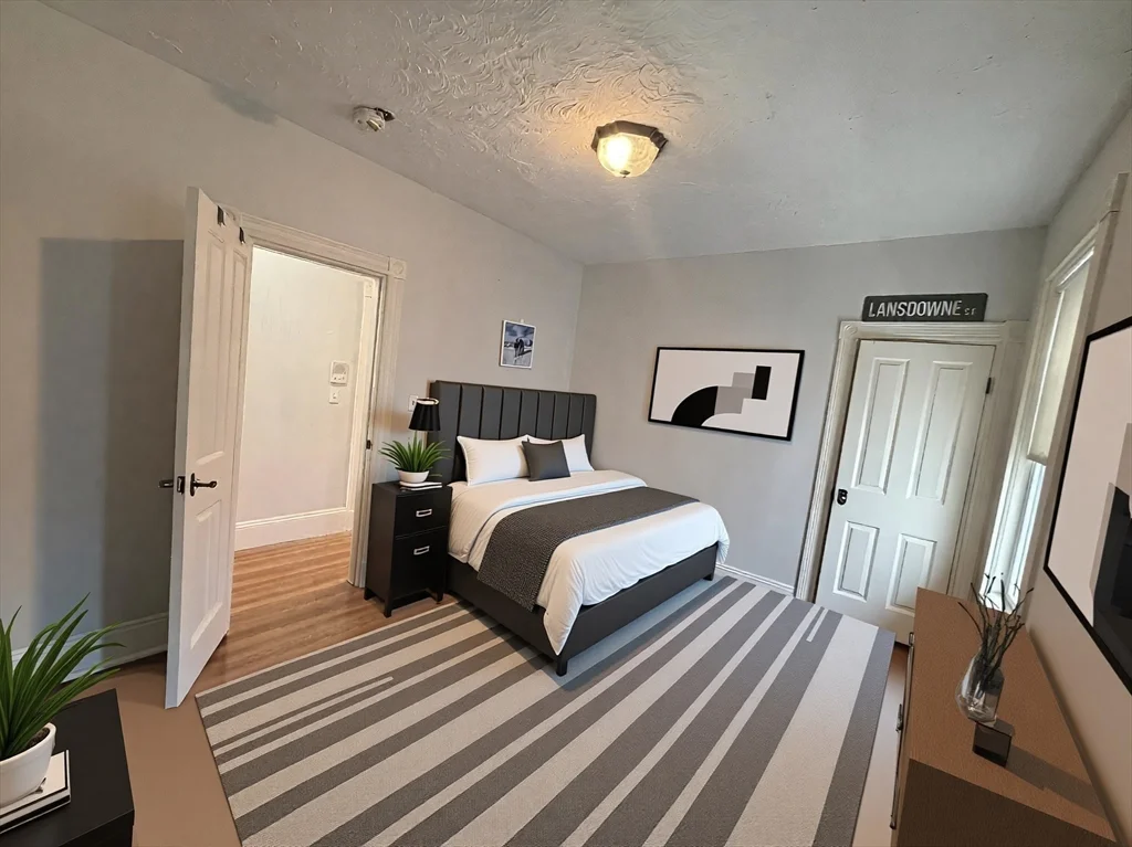 703 E 2nd St, South Boston