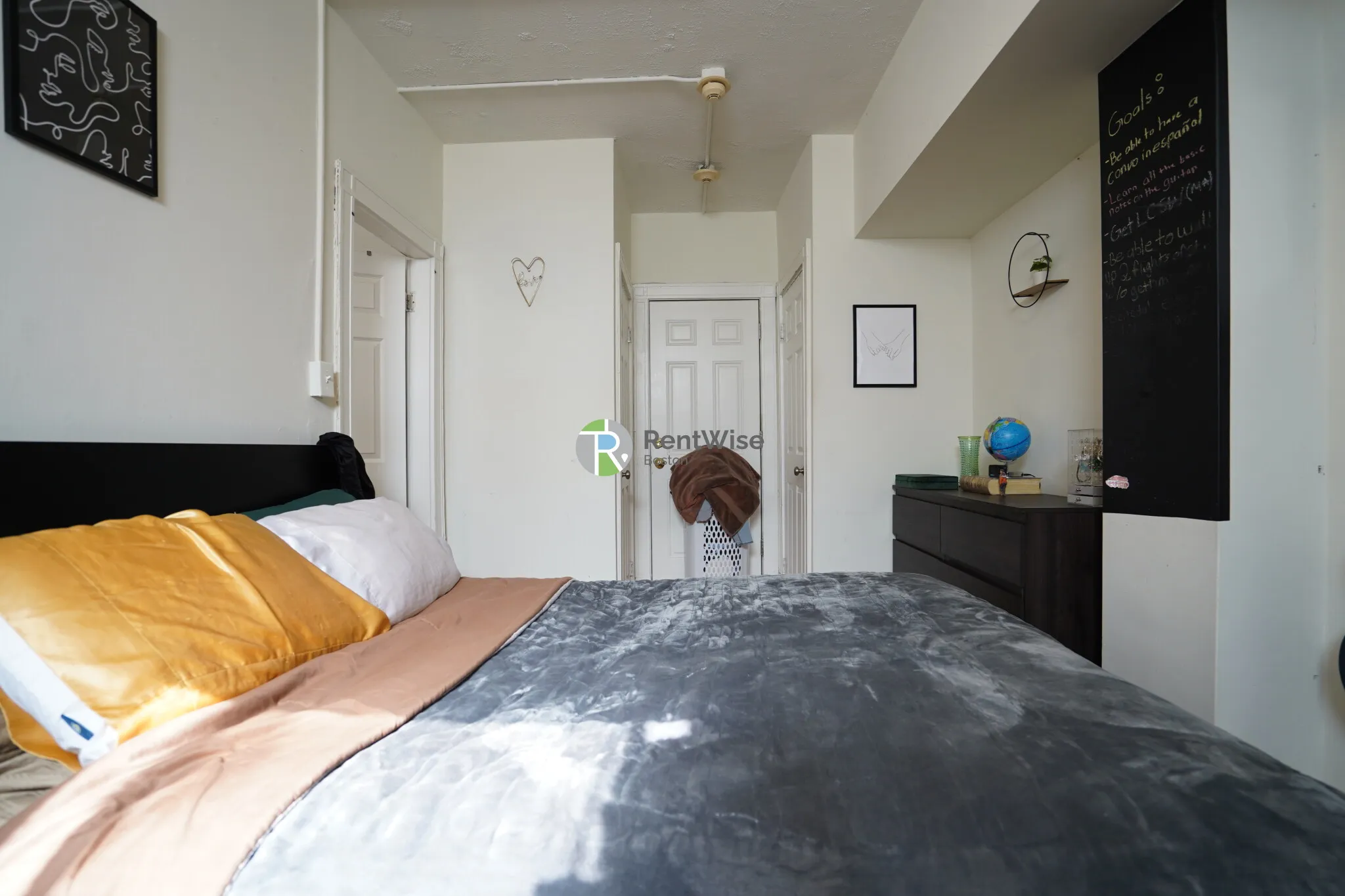 230 Walnut St, Newtonville