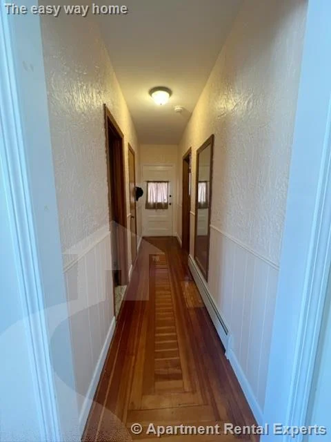 17-19 Cutter Ave, Davis Square