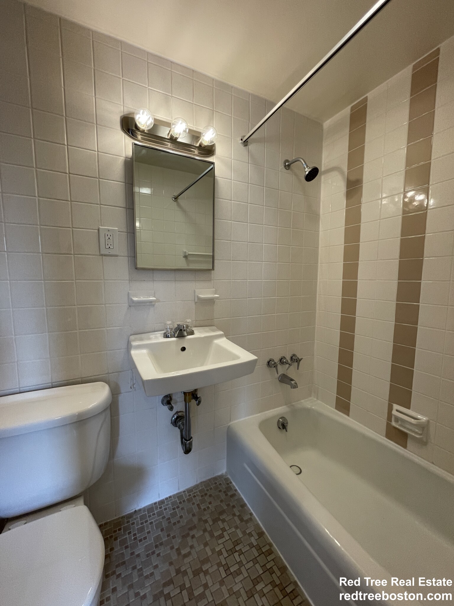 172 North Beacon St, Brighton