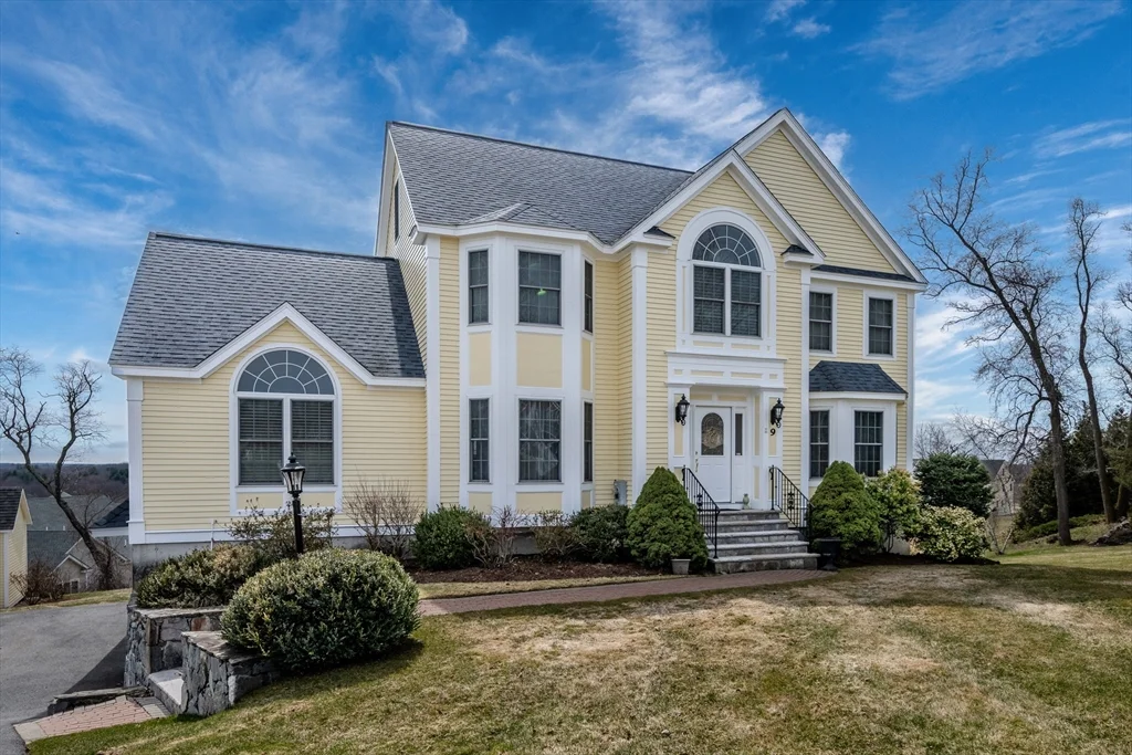 9 Kettle Way, Dracut