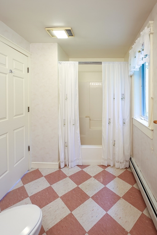 288 Goldthwaite Rd, Whitinsville