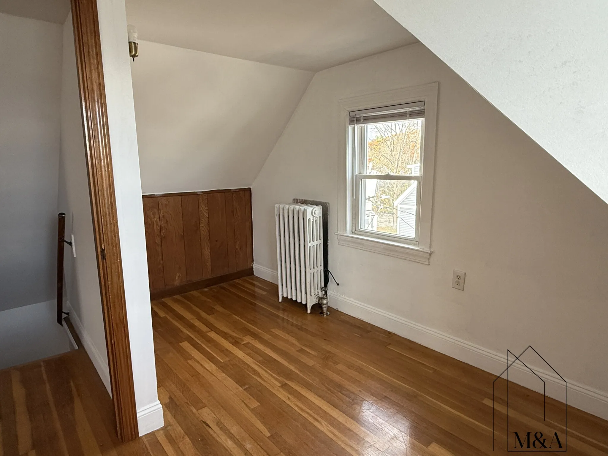 78 Glendower Rd, Roslindale
