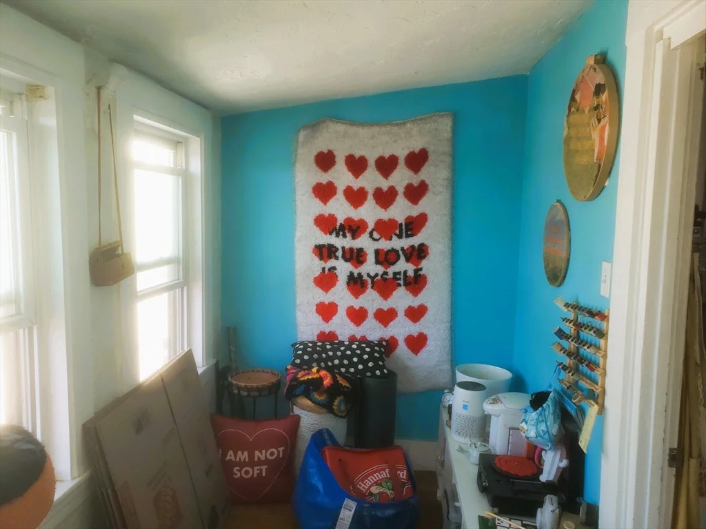 478 Medford St, Somerville