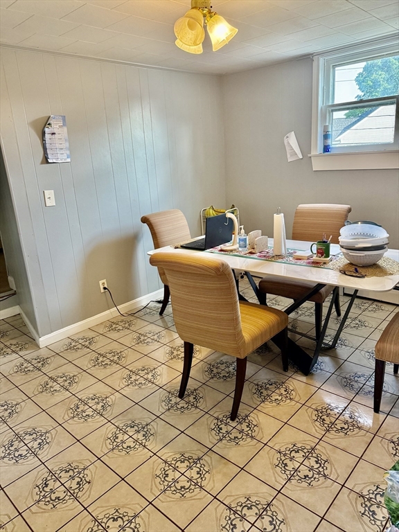 43 Harrison Ave, Taunton