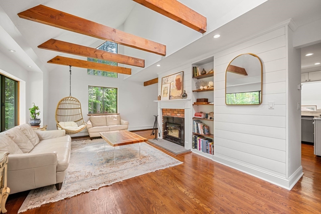 2 Deer Run, Littleton