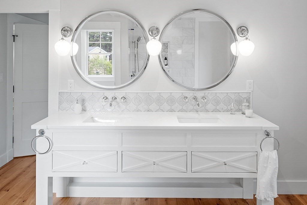 24 Mccallar Ln, Concord