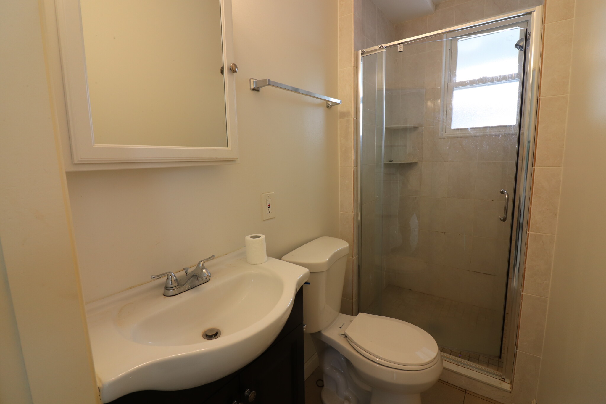 3 bed, 2 bath apartment for rent at 582 Cambridge St Unit 1, Allston — photo 7 of 10
