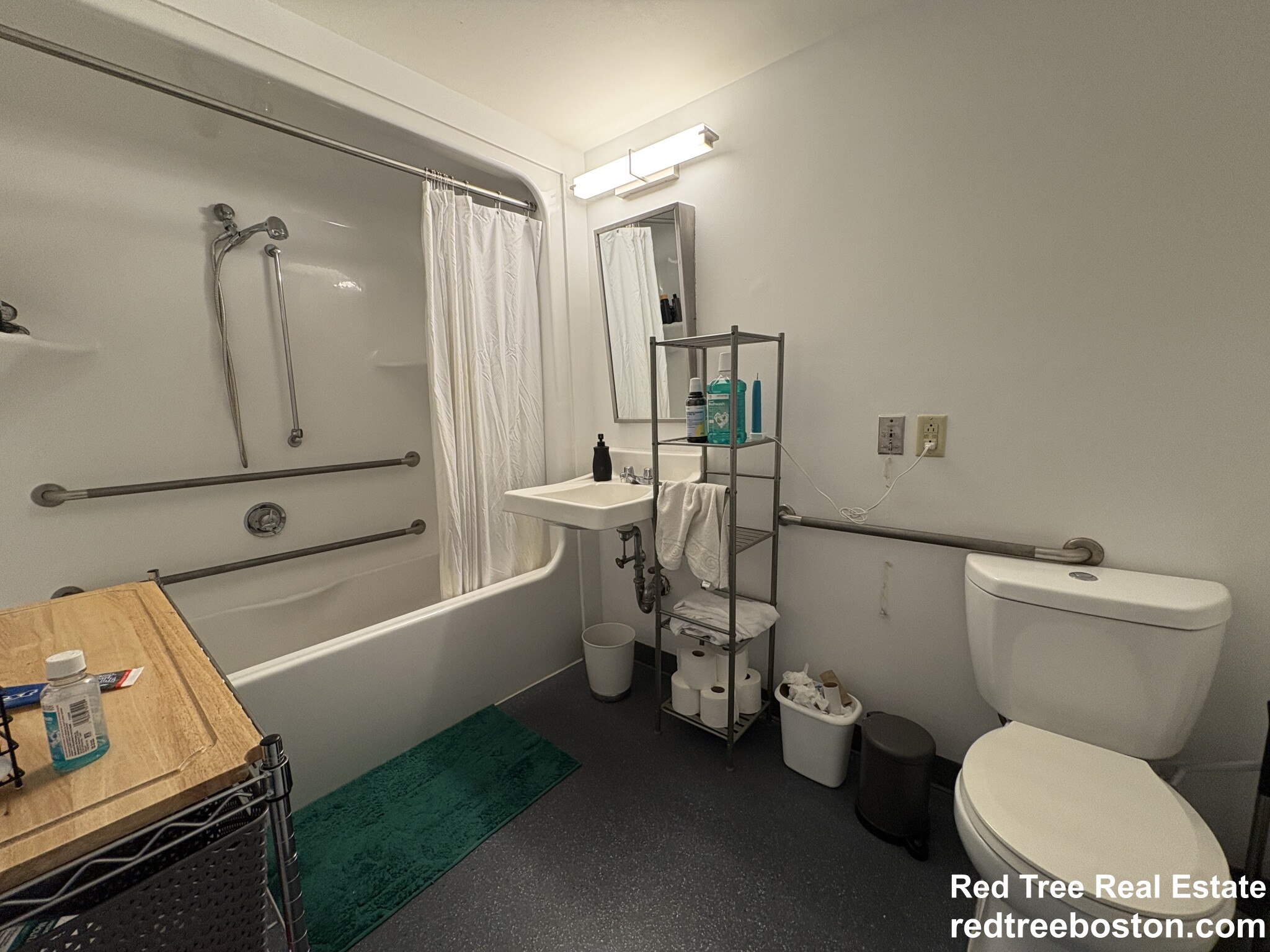 888 Washington St, Chinatown