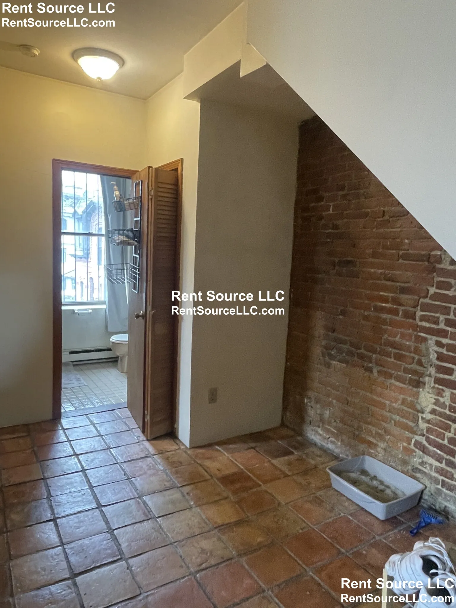 31 Fort Ave, Roxbury