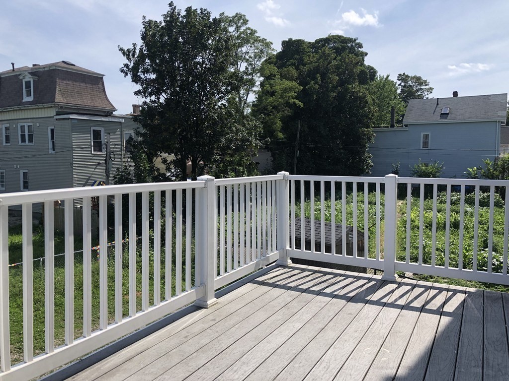 39 Magazine St, Roxbury