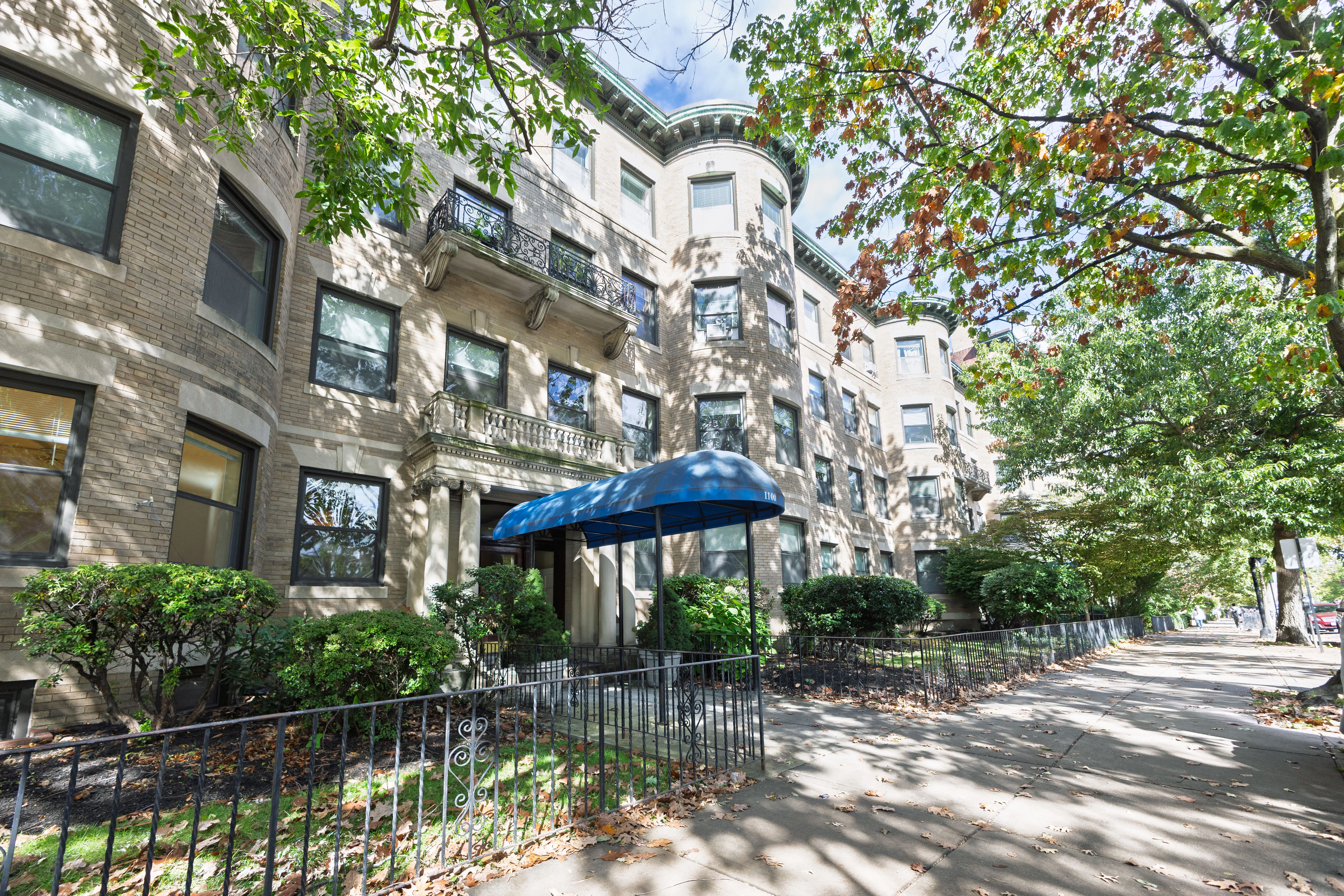 1090 Beacon St, Brookline