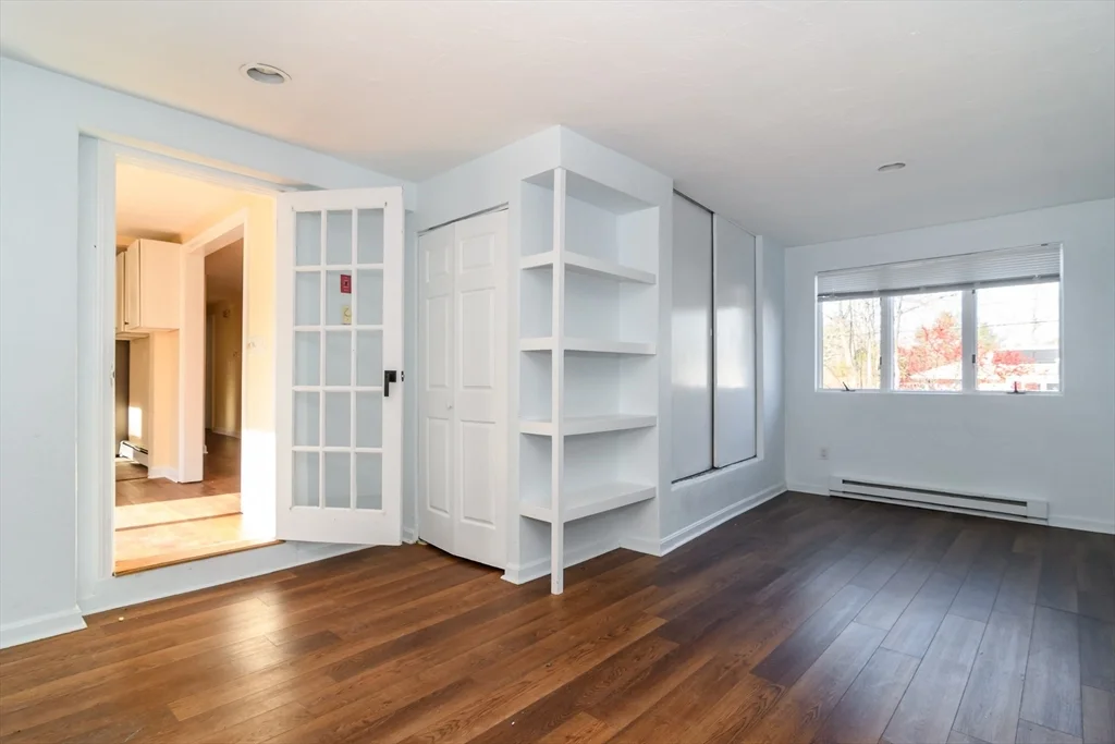 10 Spring Valley Rd, Natick