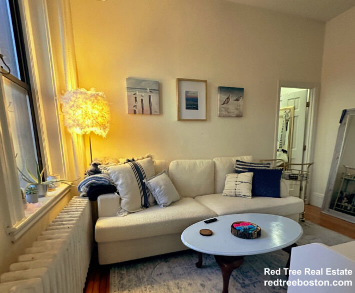 583 Beacon St, Back Bay