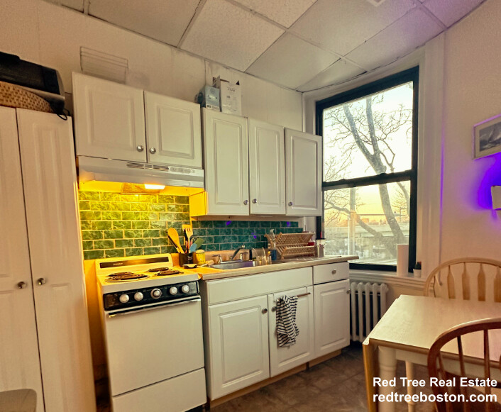 583 Beacon St, Back Bay