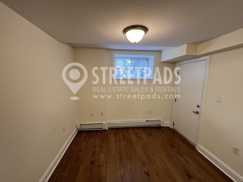 55 Langdon St, Neighborhood Nine