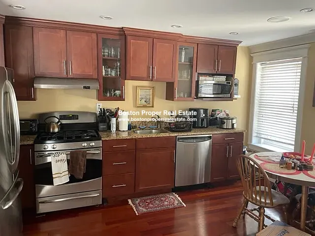 632 East Broadway, South Boston