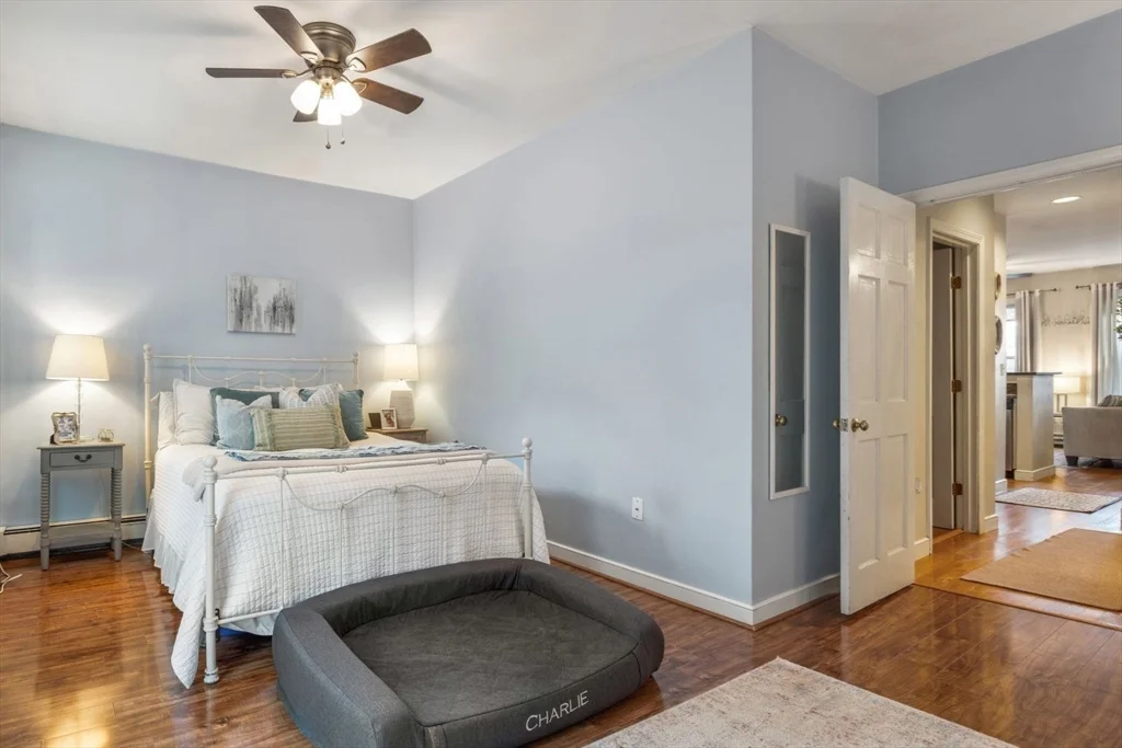 159 M, South Boston