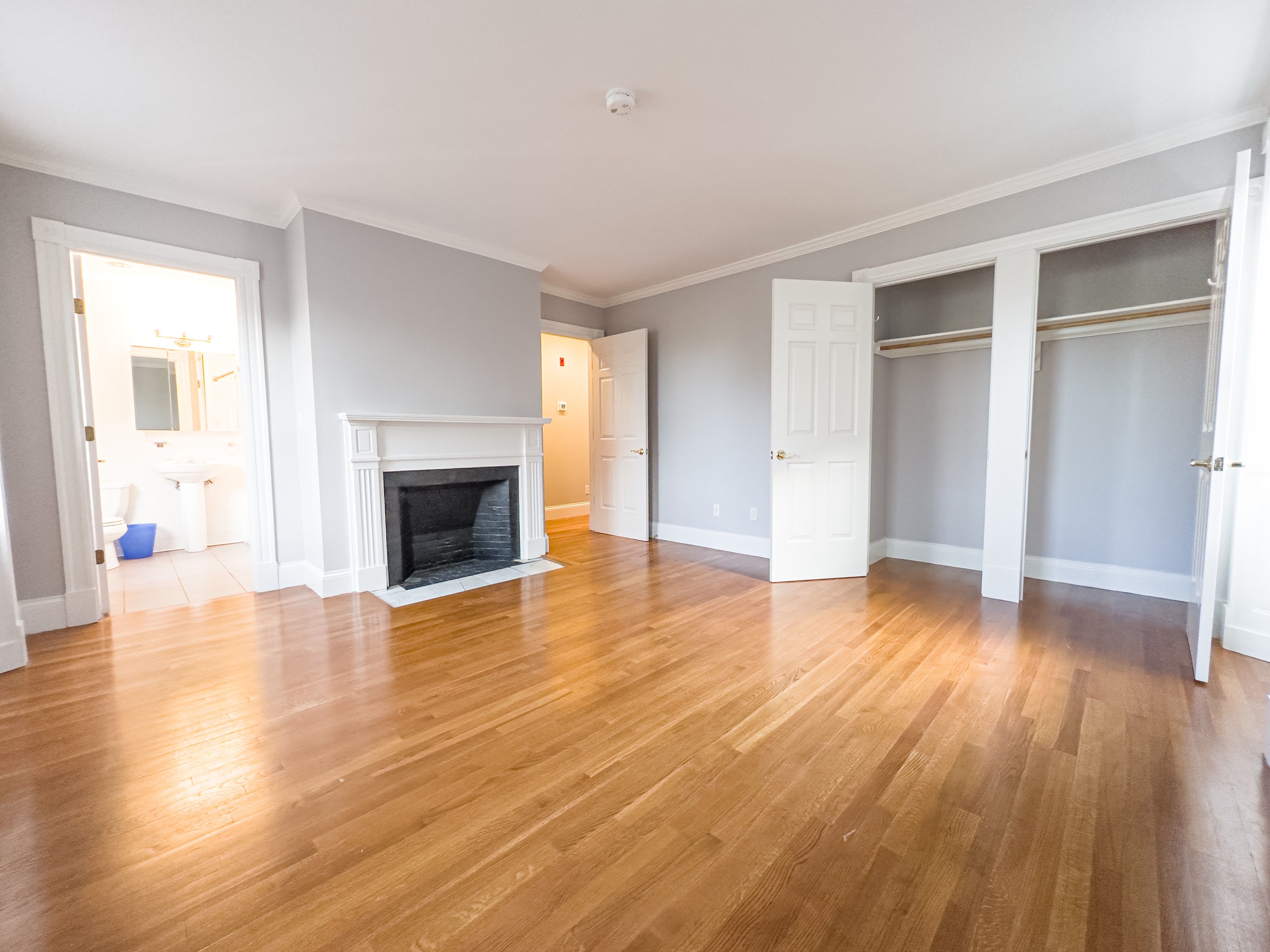 2 bed, 2 bath apartment for rent at 22 Garden St Unit 2, Harvard Square — photo 17 of 19