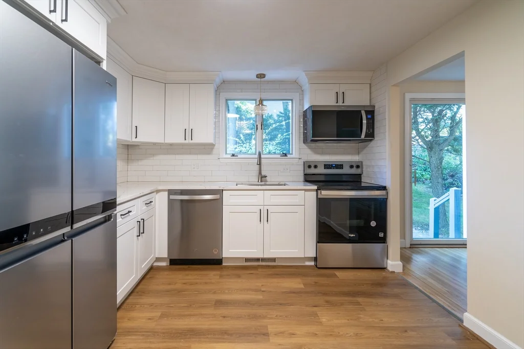 10 Colburn St, Waltham