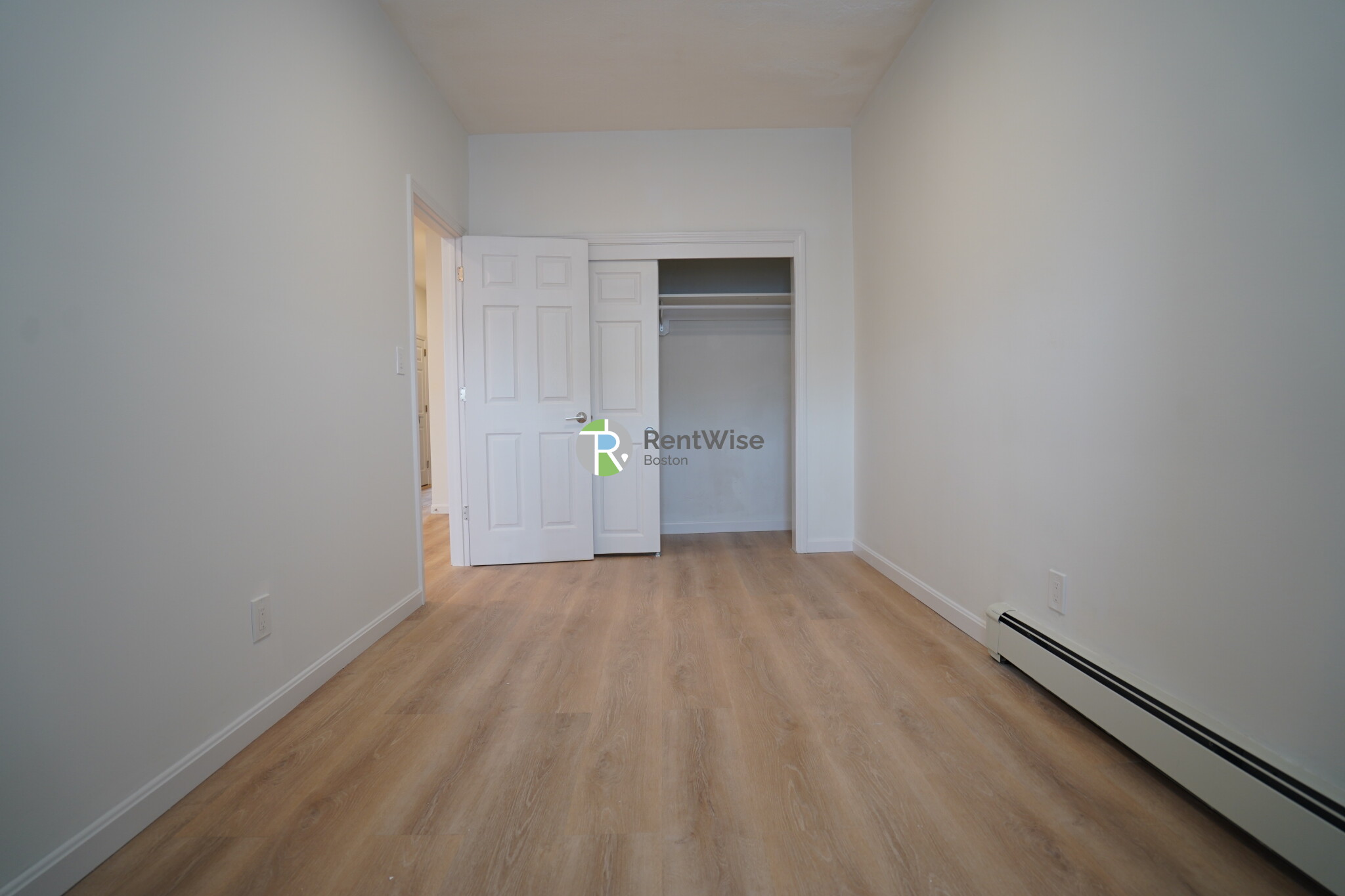 521 Massachusetts Ave, Roxbury