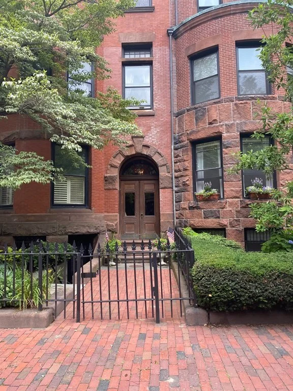259 Marlborough St, Back Bay