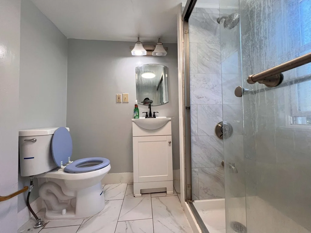 173 Granite St, Quincy