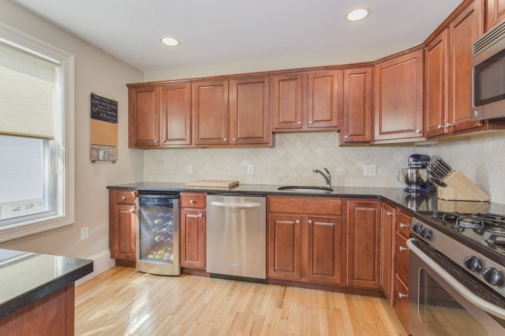 13 Downer Ct, Dorchester