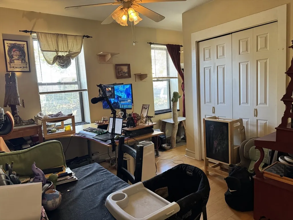 20 Linwood St, Roxbury