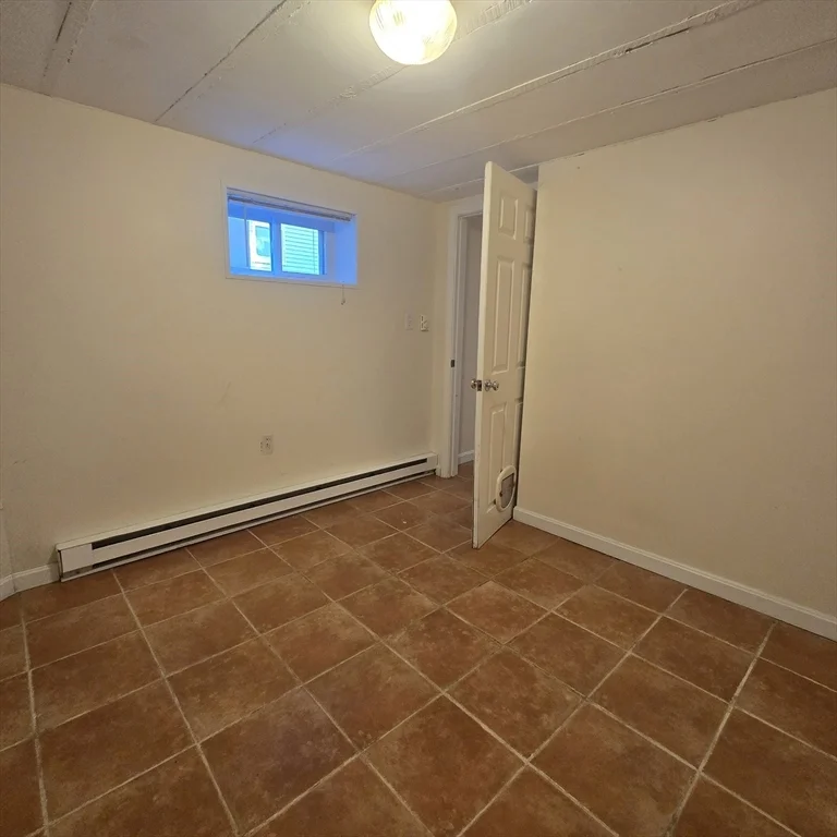 56 Waterhouse St, West Somerville