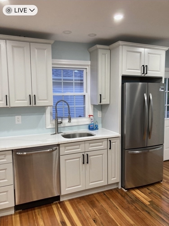 64 Samoset Ave, Hull