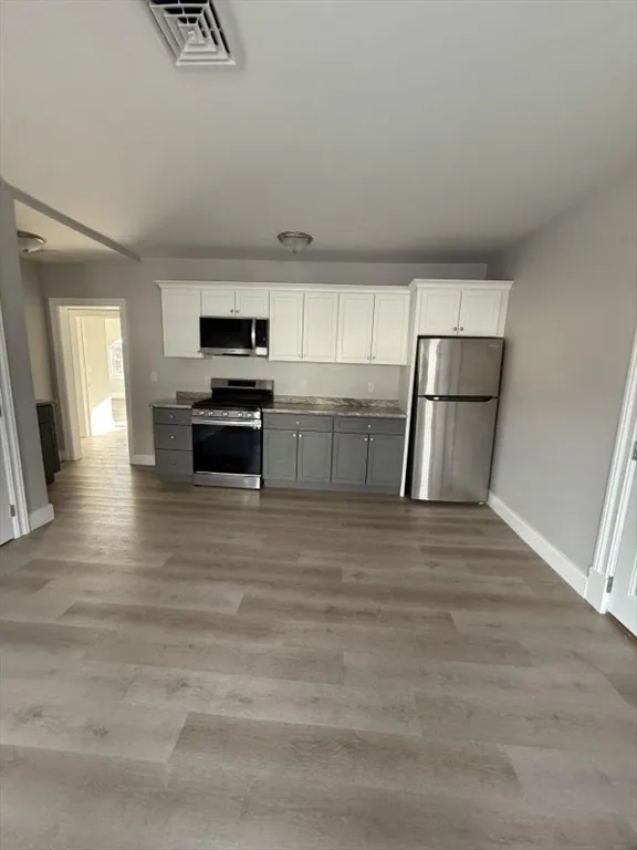 72 Belmont, Fall River