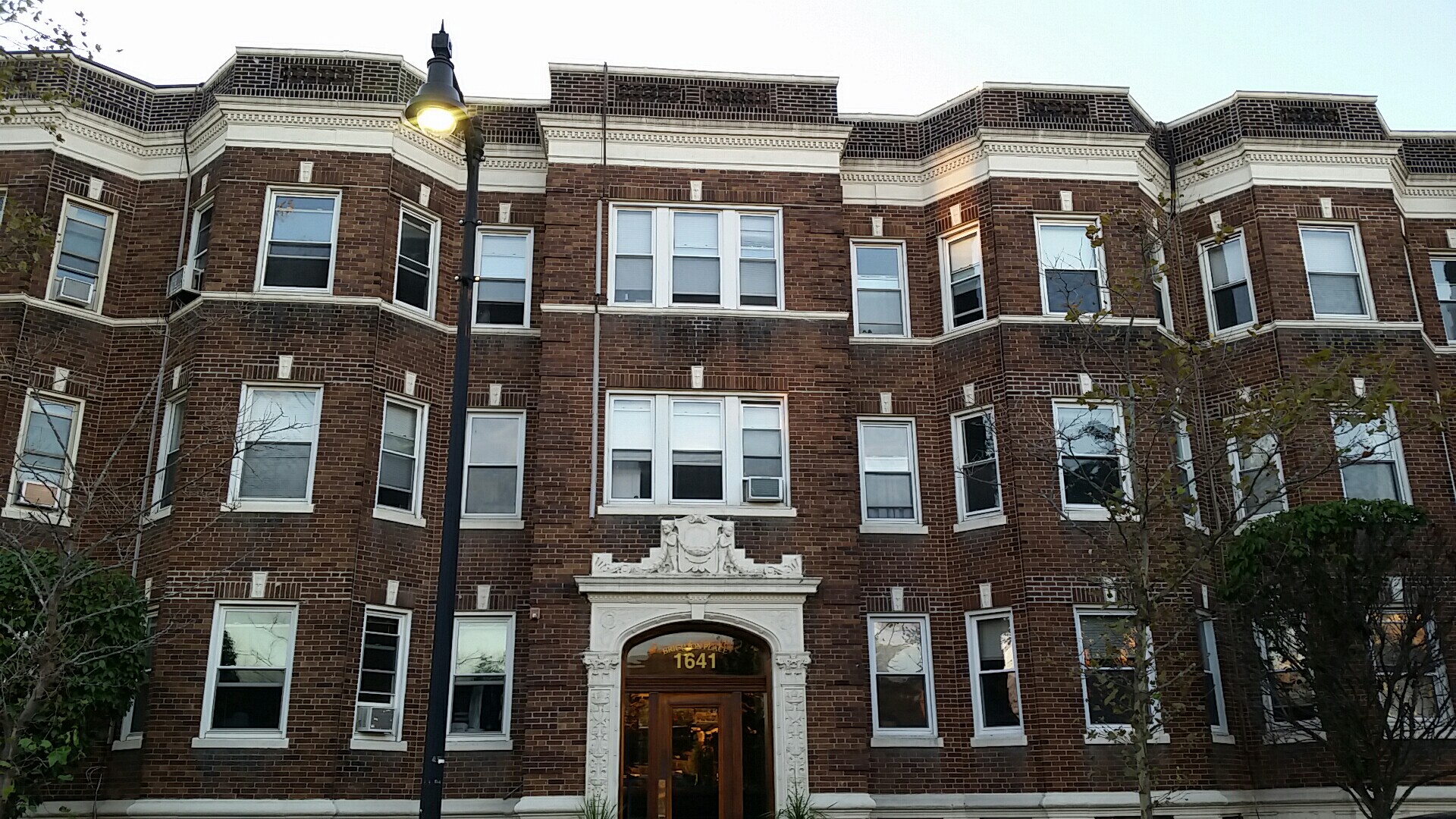 1641 Commonwealth Ave, Brighton