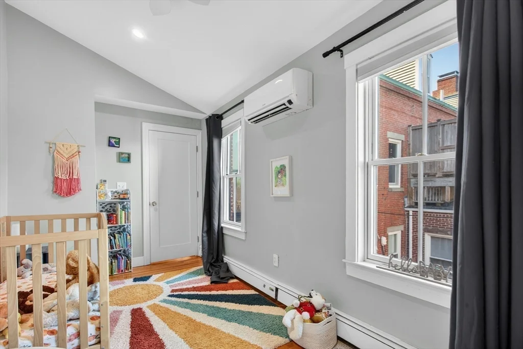 15 Mt Vernon St, Charlestown