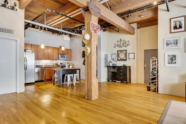 43 Charlton St, Everett