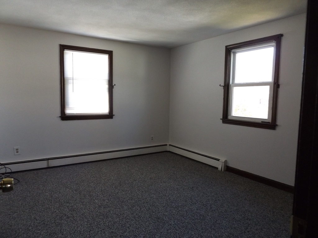 28 Greenwich St, Attleboro