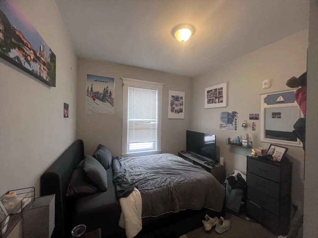 247 L St, South Boston