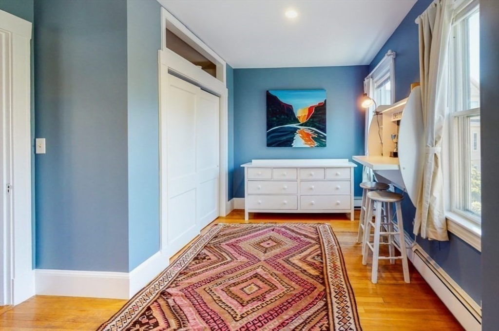 150 Lakeview Ave, West Cambridge