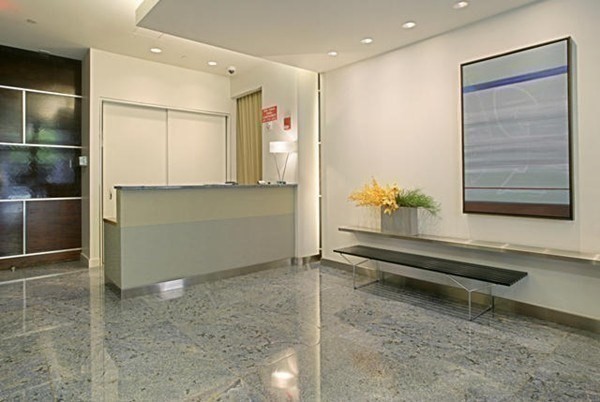 360 Newbury St, Back Bay