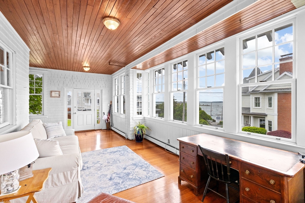 4 Glover Ave, Allerton