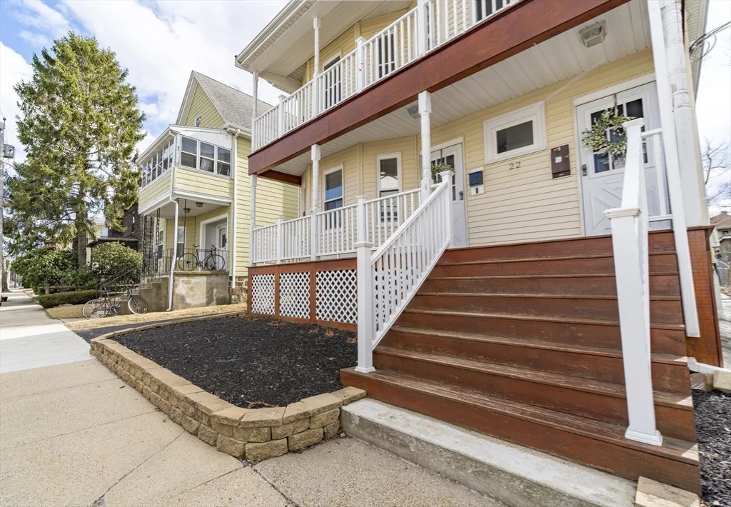 22 Dearborn St, Tufts University