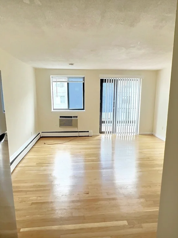 1039 Commonwealth Ave, Allston