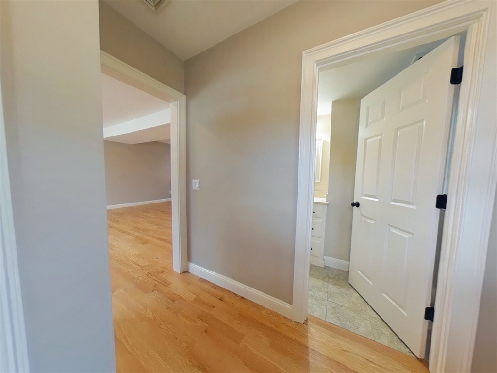 109 Farwell St, Newtonville