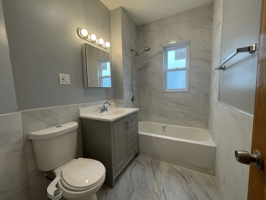 24 Litchfield St ,, Lower Allston