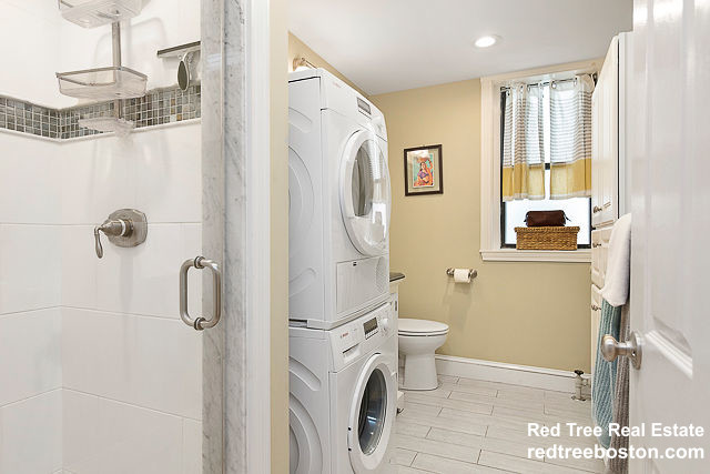 1038 Beacon St, Brookline