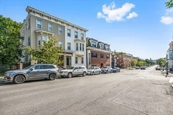 195 Bunker Hill St, Charlestown