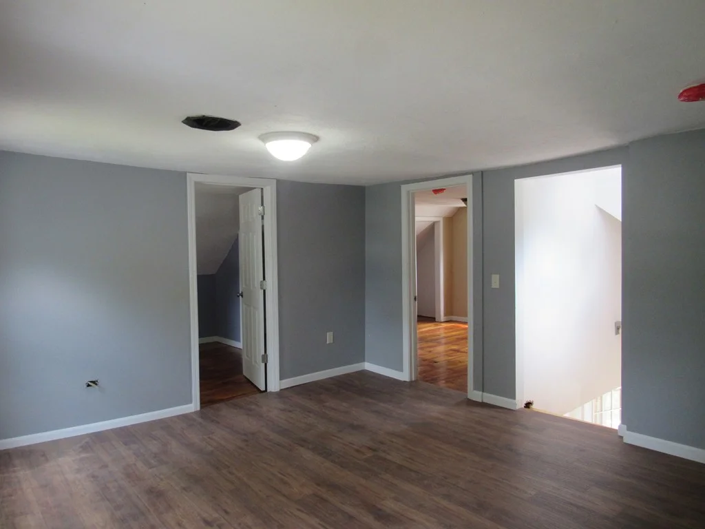 27 Maple St, Millbury