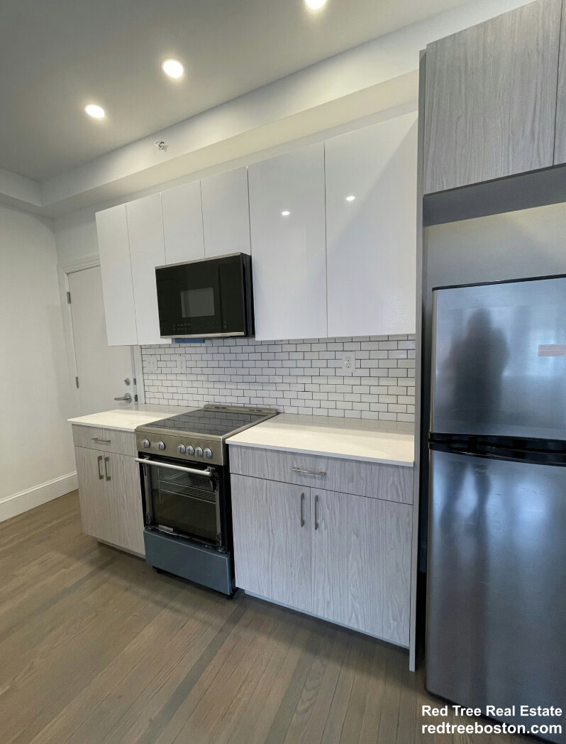 11 Queensberry St, Fenway