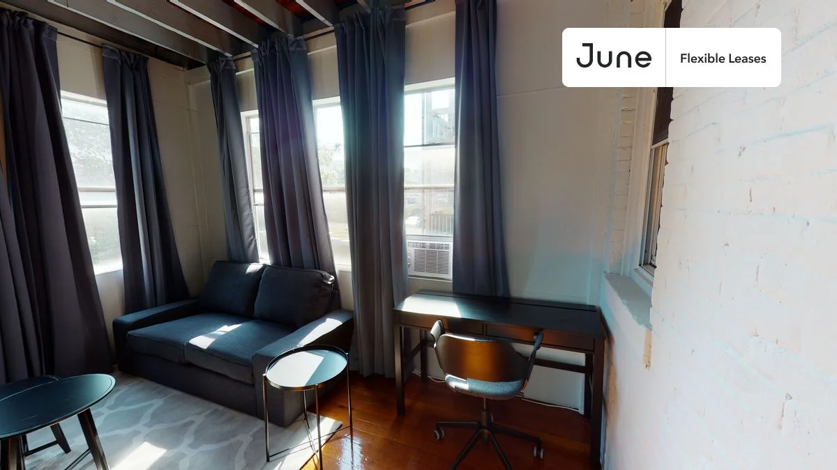 1905 Beacon St, Brookline