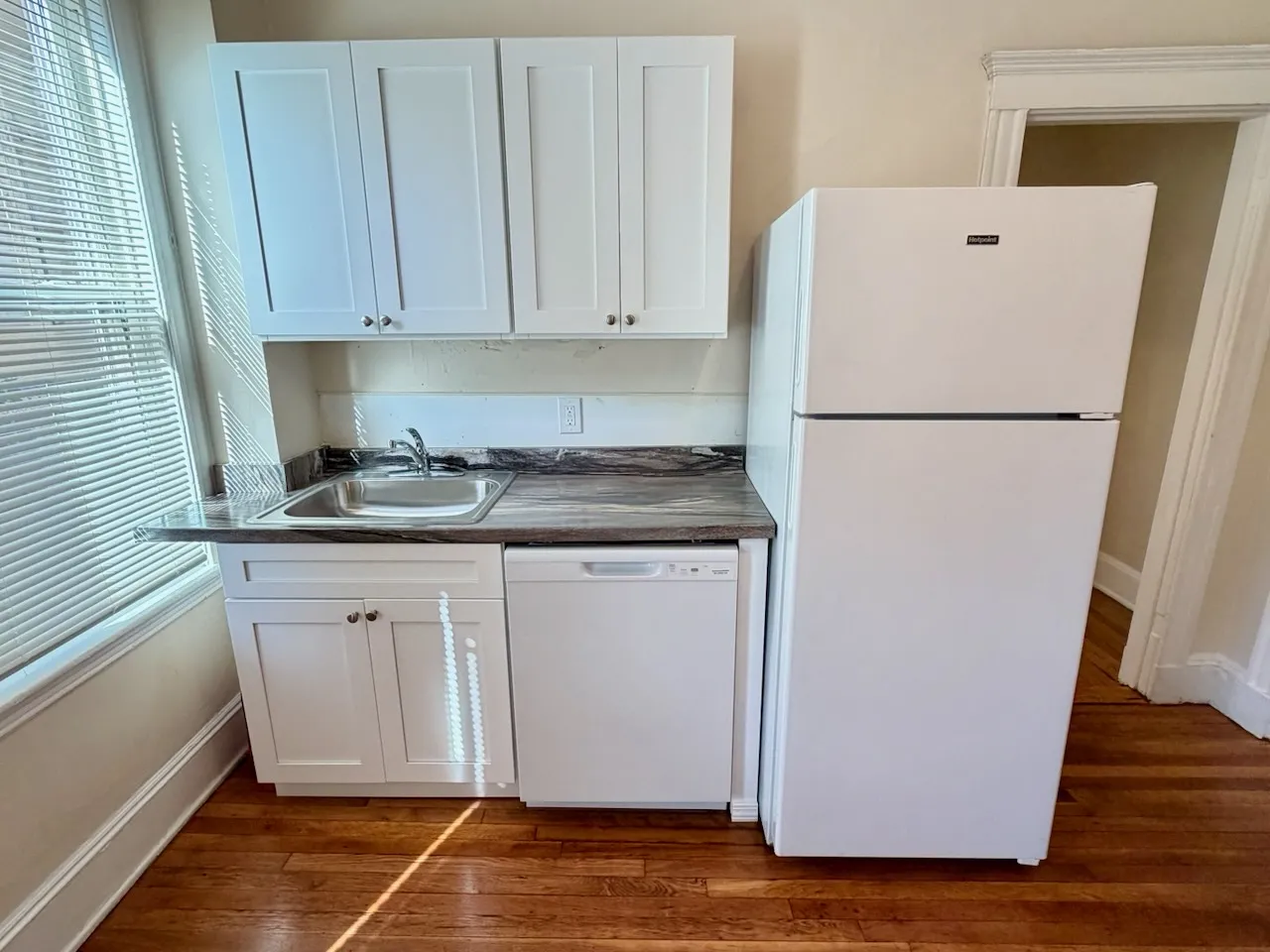 42 Long Ave, Brighton